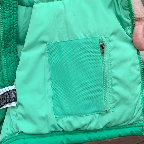 AE zip up vest - Picture 5 of 6